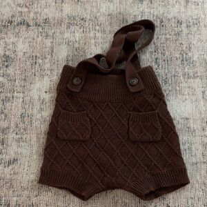 Jamie Kay knitted short